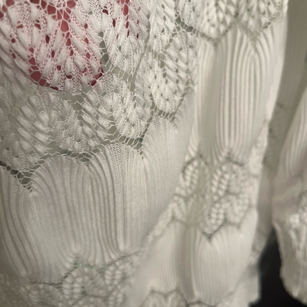 Off the Shoulder White Lace Blouse - Picture 3 of 6
